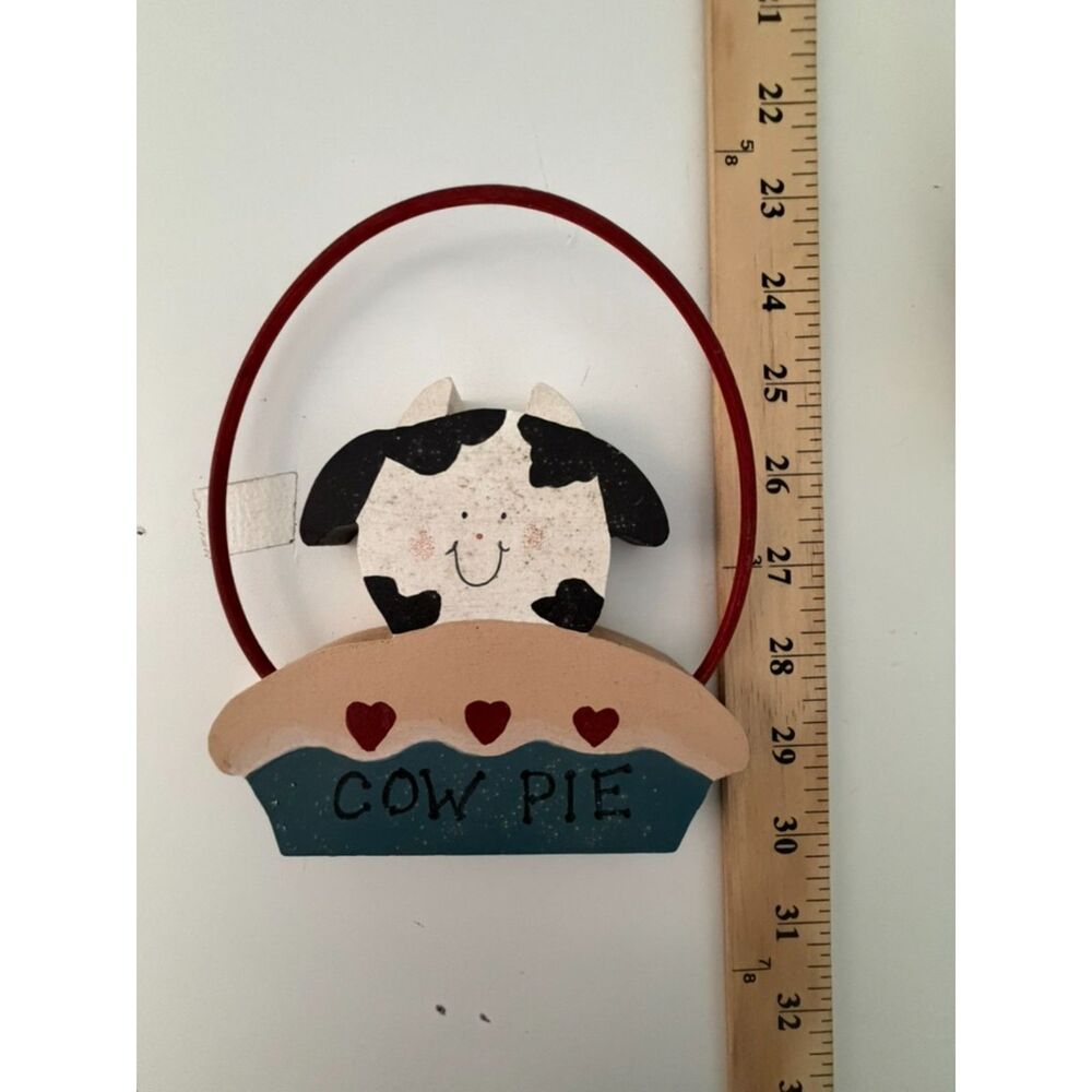 vtg folk art wood wall hanging "cow pie" decorative sign